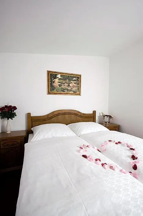 Hotel Golden Golem Praha  Prague
